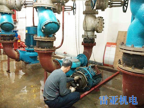 長沙大潤發(fā)超市空調(diào)電機(jī)水泵維修2