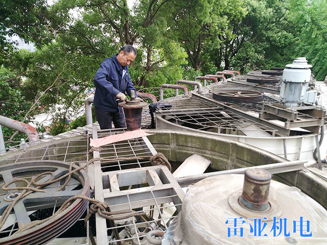 長沙融城花園大酒店冷卻塔維修5