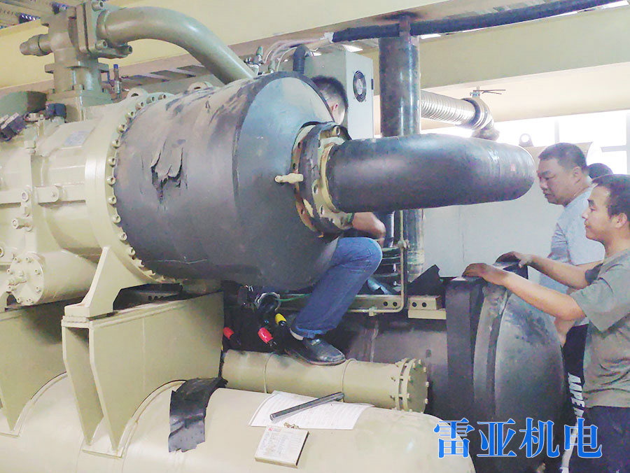 湘潭崇德科技螺桿壓縮機(jī)維修1